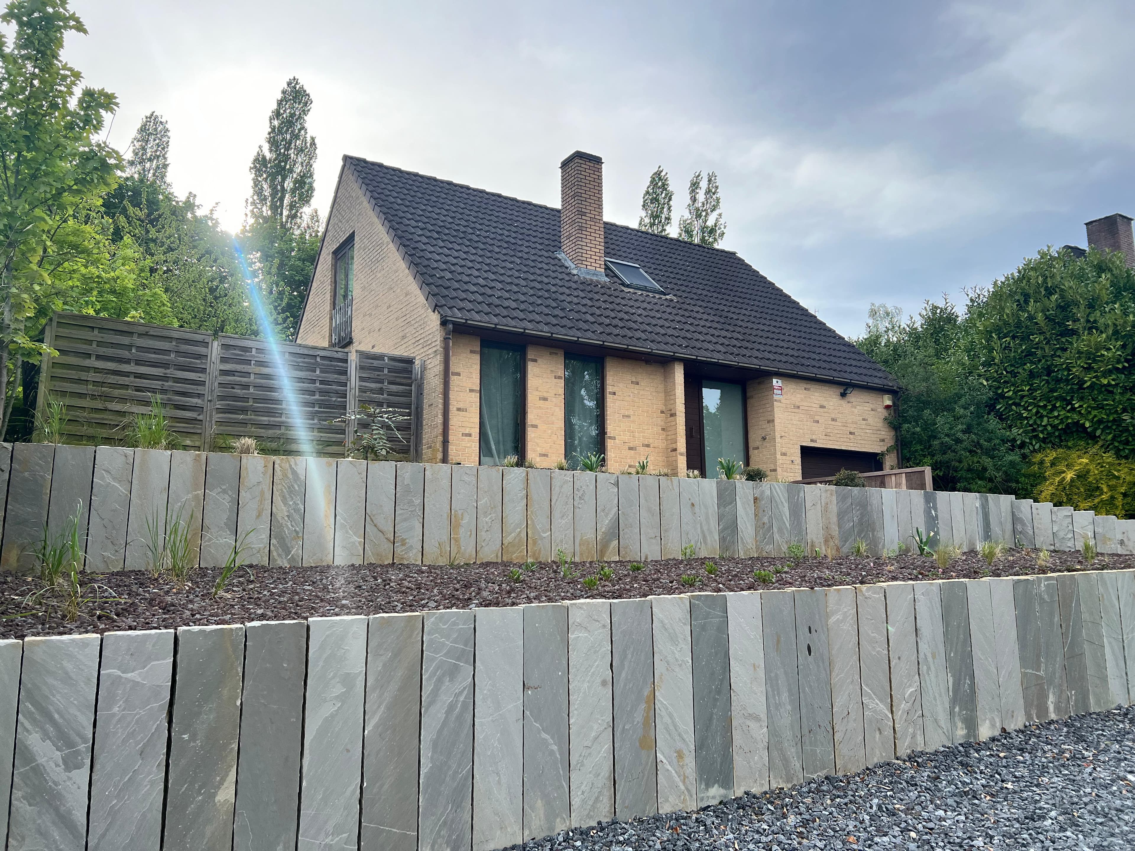 Réalisation retenues de terres